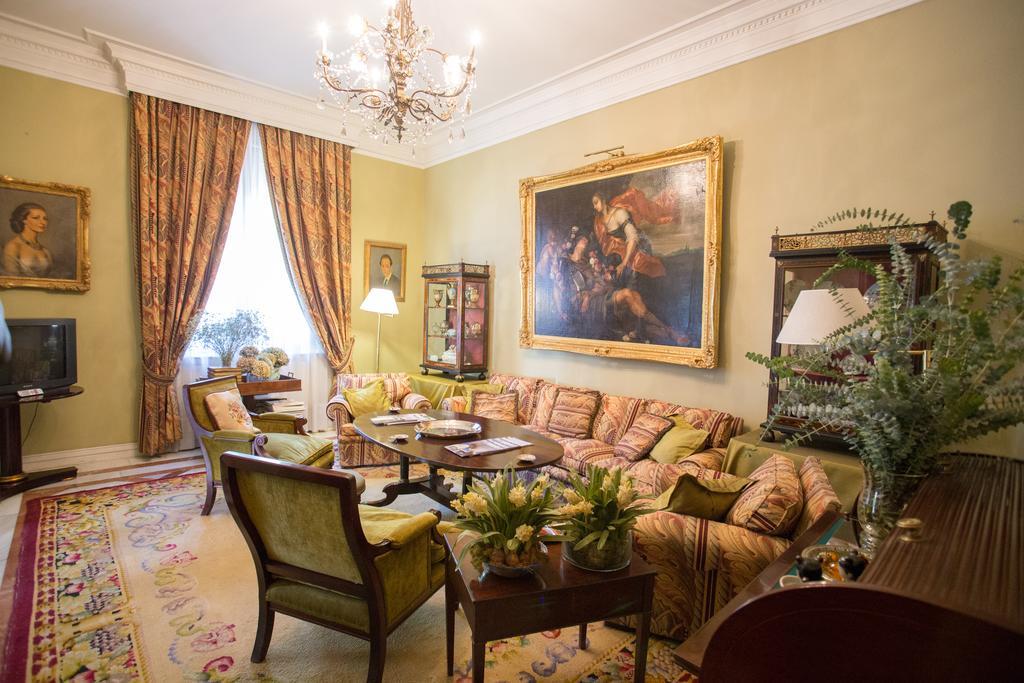 Villa De La Palmera セビリア エクステリア 写真